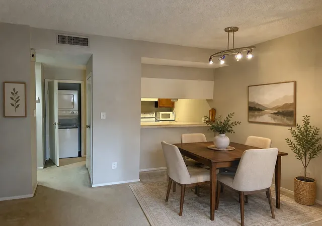 Photo 4 of Condo for sale at 7057 N Holiday Dr, Galveston, TX 77550 | MLS# 9505411 | Listing updated on 2026-06-18