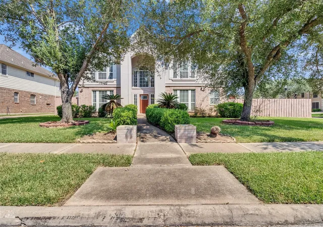 Photo 3 of Single family home for sale at 3902 Breaux Bridge Ln, Sugar Land, TX 77479 | MLS# 56212408 | Listing updated on 2026-10-05
