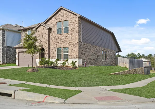 Photo 2 of Single family home for sale at 13997 Leigh Lake Ln, Conroe, TX 77384 | MLS# 3176793 | Listing updated on 2026-06-28
