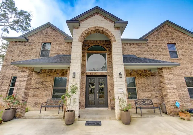Photo 3 of Single family home for sale at 25324 Ravencrest Dr, Porter, TX 77365 | MLS# 64675818 | Listing updated on 2026-05-17
