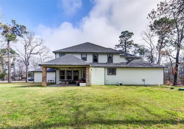 Photo 3 of Single family home for sale at 25324 Ravencrest Dr, Porter, TX 77365 | MLS# 64675818 | Listing updated on 2026-05-17