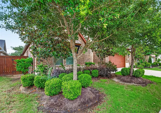 Photo 3 of Single family home for sale at 6839 Pioneer Trl, Katy, TX 77493 | MLS# 76664480 | Listing updated on 2026-09-24