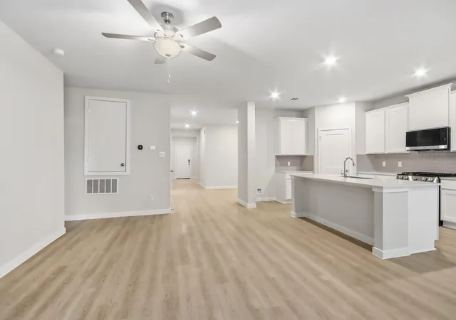 Photo 4 of Single family home for sale at 9707 Caney Bnd Rd, Conroe, TX 77303 | MLS# 32794696 | Listing updated on 2026-09-20