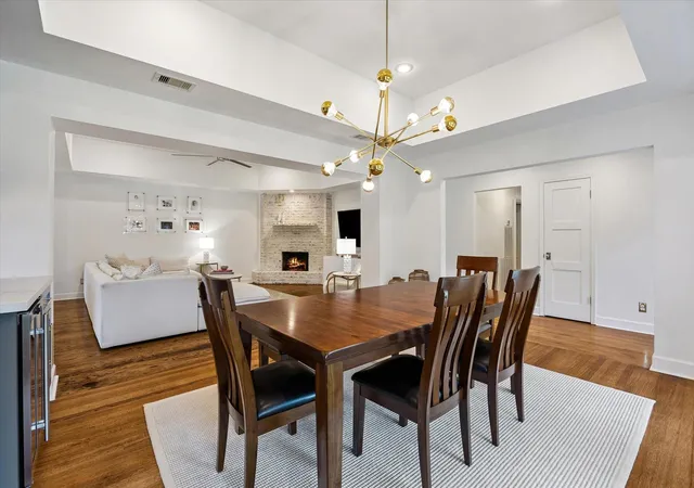 5th image of 2503 Stoney Brook Dr, Houston, TX 77063 | MLS# 75906566