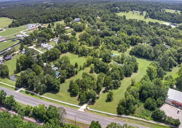 43rd image of 550 N Commerce St, Lovelady, TX 75851 | MLS# 13047599