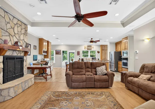 4th image of 550 N Commerce St, Lovelady, TX 75851 | MLS# 13047599