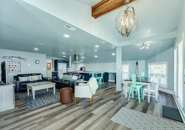 4th image of 13135 Gulf Beach Dr, Freeport, TX 77541 | MLS# 29830564