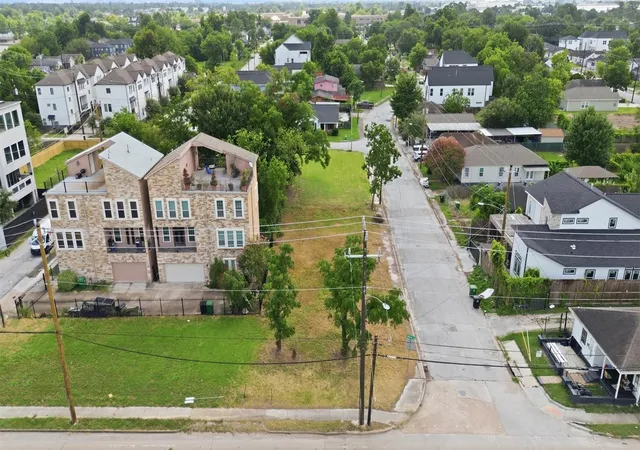 Photo 3 of Land for sale at 4411 & 4407 Sharon St, Houston, TX 77020 | MLS# 86067788 | Listing updated on 2026-08-28