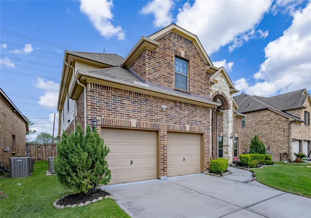 Homes for sale in Pearland, TX | 13403 Sunset Bay Ln, Pearland, TX 77584 | MLS# 15886298