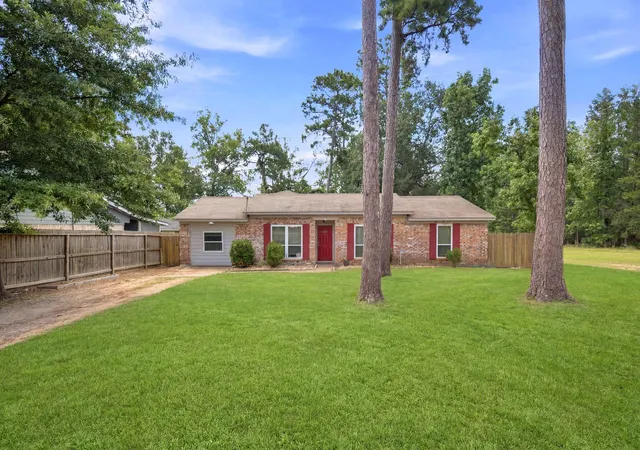 Photo 1 of Single family home for sale at 1835 S 3rd Street, Conroe, TX 77301 | MLS# 11338117 | Listing updated on 2026-09-01