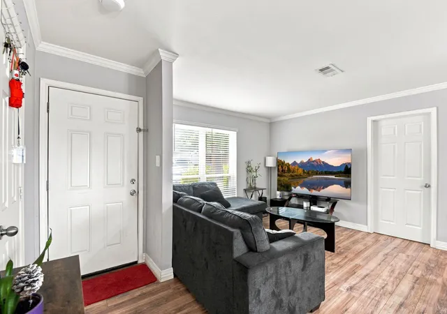 Photo 4 of Single family home for sale at 1835 S 3rd Street, Conroe, TX 77301 | MLS# 11338117 | Listing updated on 2026-09-01