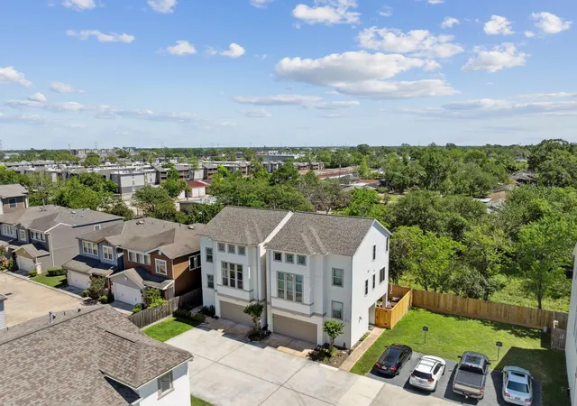 1st image of 1914 Hollister Tree Xing, Houston, TX 77080 | MLS# 81373281