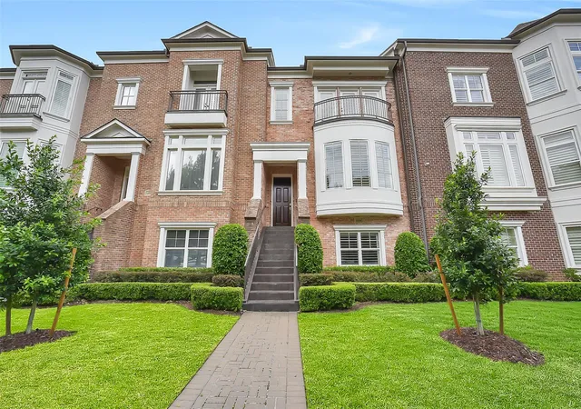 1st image of 1374 Lake Pointe Pkwy, Sugar Land, TX 77478 | MLS# 91610098