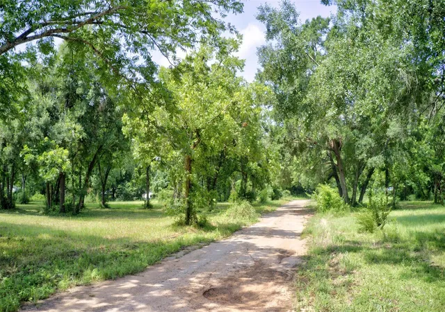3rd image of 22 Lots Broxson Court / Twin Dr Dr, Crockett, TX 75835 | MLS# 60167055
