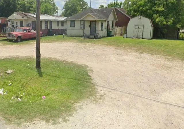 Photo 3 of Land for sale at 3562 Mount Pleasant St, Houston, TX 77021 | MLS# 76767119 | Listing updated on 2026-08-24