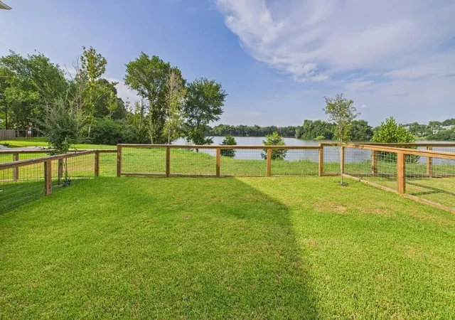 Photo 3 of Land for sale at 10114 Serrano Park Dr, Houston, TX 77075 | MLS# 69282308 | Listing updated on 2026-09-10