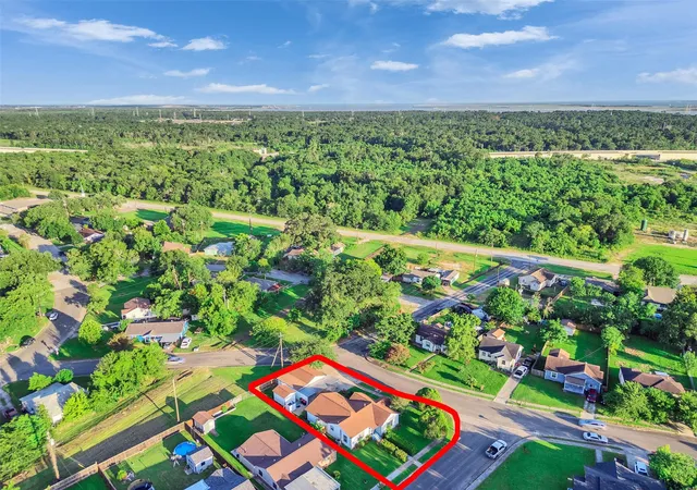 47th image of 1212 Layton St, Baytown, TX 77520 | MLS# 15382121