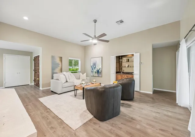 Photo 2 of Sale Pending at 11410 Overbrook Ln, Houston, TX 77077 | MLS# 95887108 | Listing updated on 2026-09-20