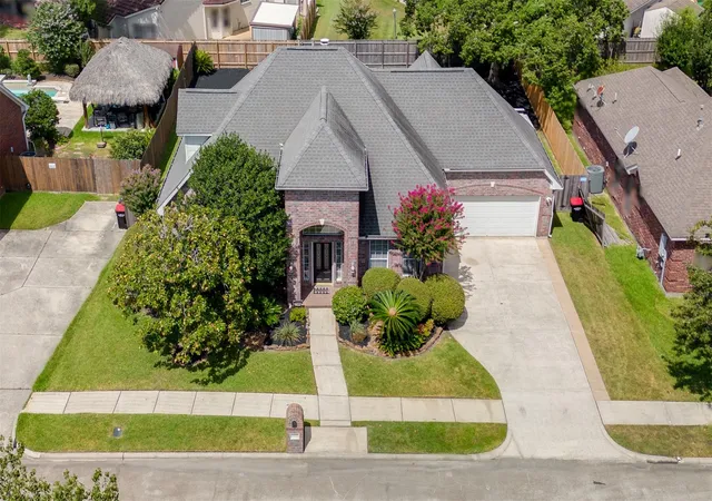2nd image of 4407 Santee Dr, Baytown, TX 77521 | MLS# 93517967