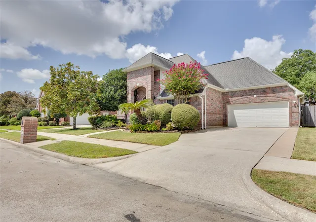 Photo 3 of Single family home for sale at 4407 Santee Dr, Baytown, TX 77521 | MLS# 93517967 | Listing updated on 2026-08-18