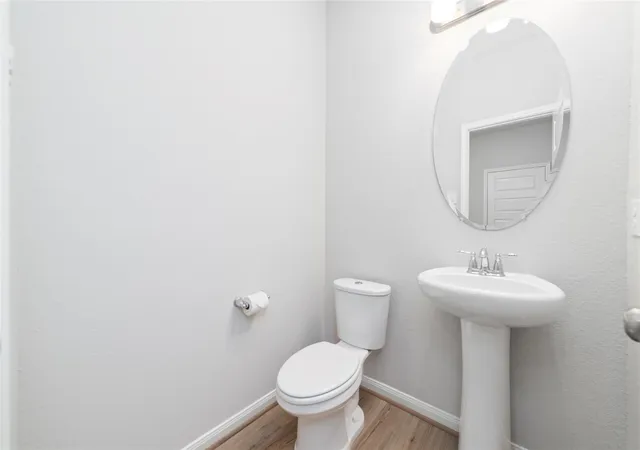 Photo 4 of Single family home for sale at 910 Modesto Dr, Rosharon, TX 77583 | MLS# 52649974 | Listing updated on 2026-09-13