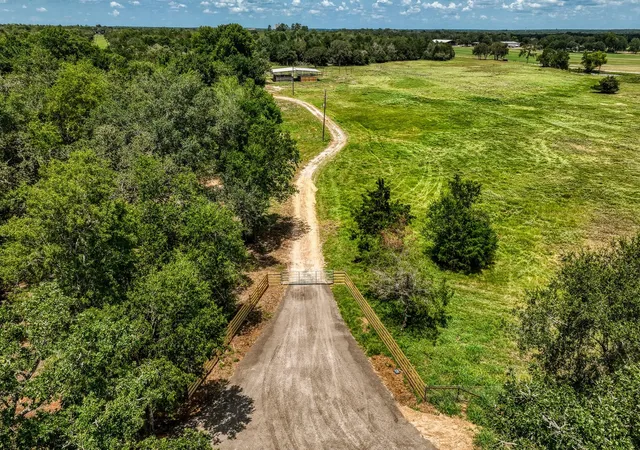 1st image of 1922 County Road 324, Caldwell, TX 77836 | MLS# 61229466