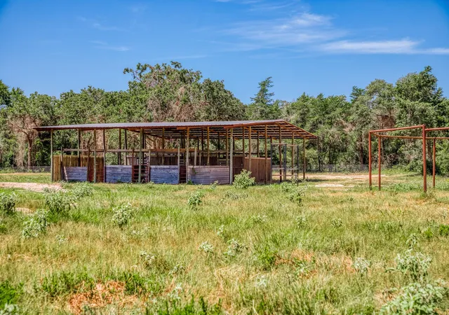 3rd image of 1922 County Road 324, Caldwell, TX 77836 | MLS# 61229466