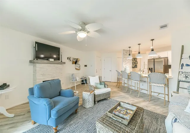 1st image of 7312 Seawall Blvd, Galveston, TX 77551