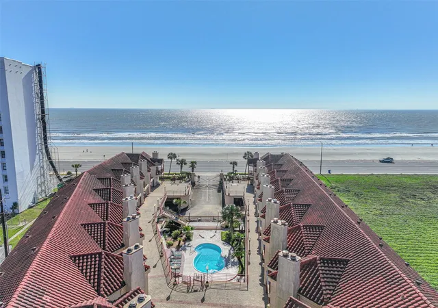 4th image of 7312 Seawall Blvd, Galveston, TX 77551
