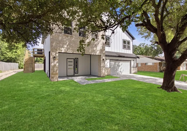 2nd image of 2104 Montana St, Baytown, TX 77520 | MLS# 47978102