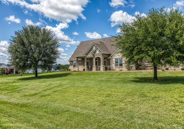 Homes for sale in Bellville, TX | 586 Ruby Dr, Bellville, TX 77418 | MLS# 74869982