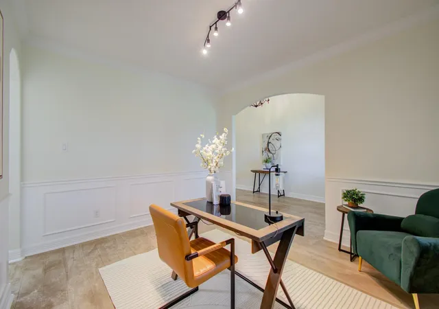 5th image of 14018 Hawthorne Cir, Baytown, TX 77523 | MLS# 47738338