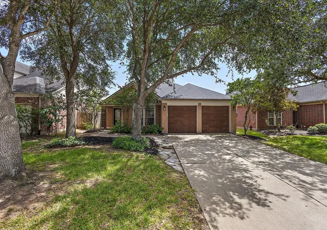 Photo 2 of Single family home for sale at 28207 Everett Knolls Dr, Katy, TX 77494 | MLS# 83677911 | Listing updated on 2026-08-23
