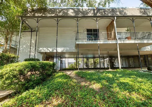 8th image of 3300 Yorktown St #3, Houston, TX 77056 | MLS# 63956256