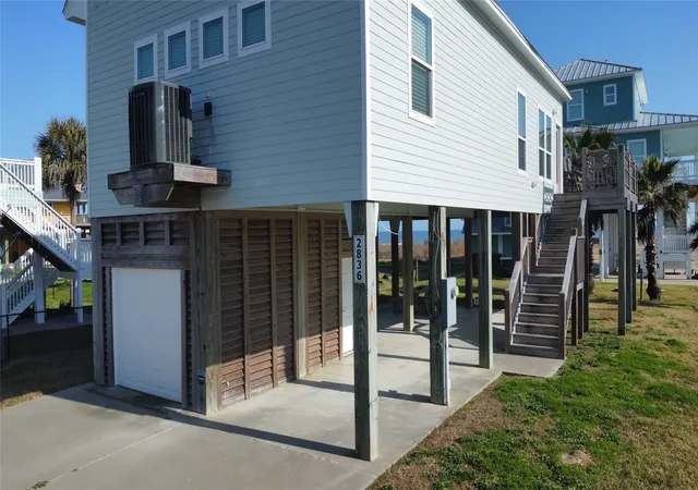 Homes for sale in Crystal Beach, TX | 2836 Gulfview Ln, Crystal Beach, TX 77650 | MLS# 60540439