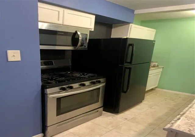 Photo 3 of Single family home for sale at 16927 Blairwood Dr, Houston, TX 77049 | MLS# 31412642 | Listing updated on 2026-02-08