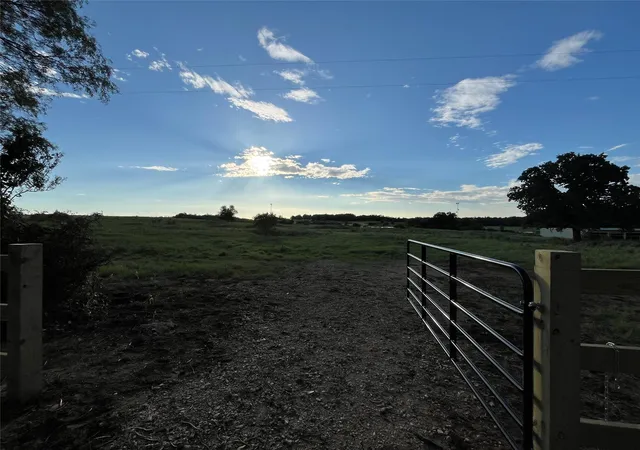 1st image of 1018 Red Town Rd, Elgin, TX 78621 | MLS# 5924646