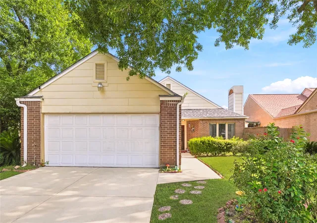 Photo 1 of Single family home for sale at 8226 Misty Ridge Ln, Houston, TX 77071 | MLS# 98201626 | Listing updated on 2026-07-02