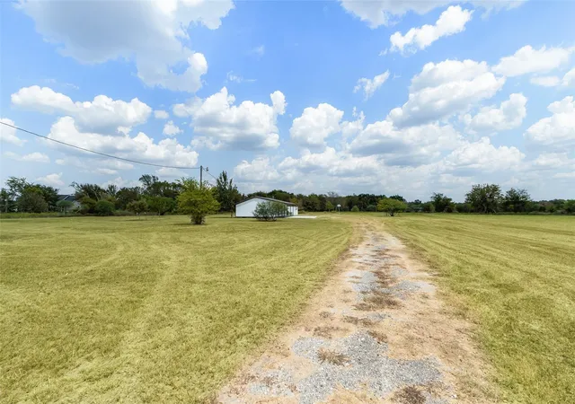Photo 3 of Single family home for sale at 21113 Harrison Dr, Bedias, TX 77831 | MLS# 73775056 | Listing updated on 2026-08-29
