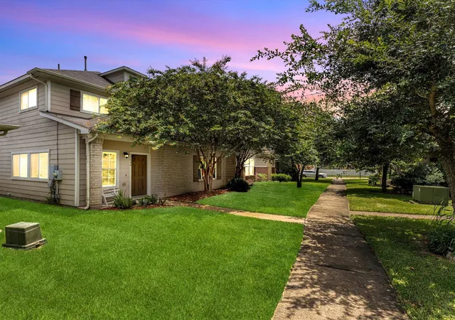 Photo 1 of Single family home for sale at 11844 Jelicoe Dr, Houston, TX 77047 | MLS# 69601015 | Listing updated on 2026-07-30