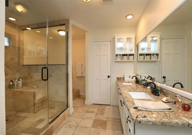 Photo 3 of Single family home for sale at 6235 Rolling Water Dr, Houston, TX 77069 | MLS# 68516327 | Listing updated on 2026-08-25