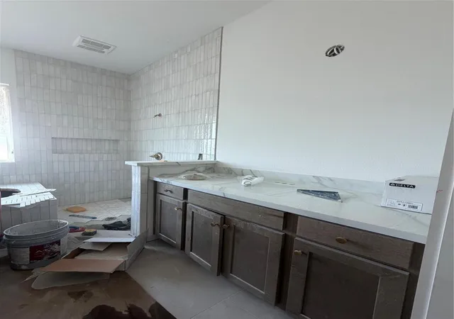 Photo 3 of Single family home for sale at 8725 Antelope Cyn Way, Missouri City, TX 77459 | MLS# 74493863 | Listing updated on 2026-09-03