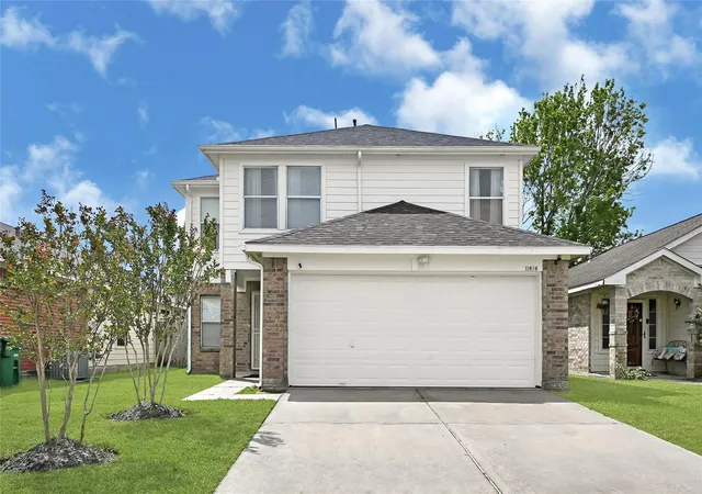 1st image of 11818 Kewalo Basin Ln, Houston, TX 77034 | MLS# 96357240