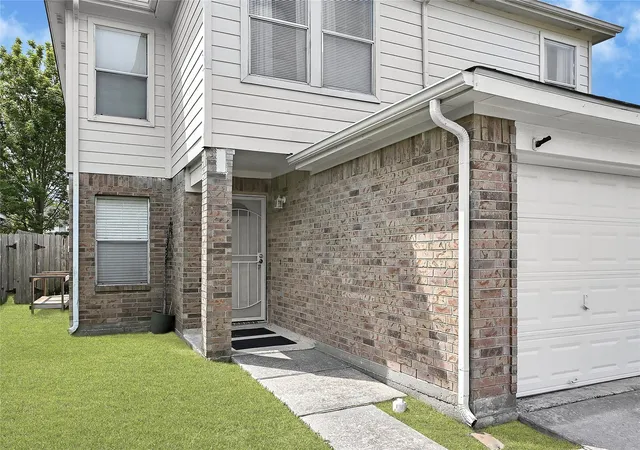 3rd image of 11818 Kewalo Basin Ln, Houston, TX 77034 | MLS# 96357240