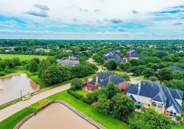 29th image of 3303 Ashland Grove Ln, Sugar Land, TX 77498 | MLS# 49465927