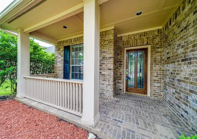 3rd image of 3303 Ashland Grove Ln, Sugar Land, TX 77498 | MLS# 49465927