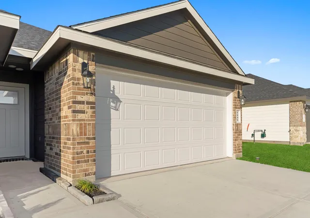 Photo 2 of Single family home for sale at 1518 Shimmering Ocean Way, Iowa Colony, TX 77583 | MLS# 54883972 | Listing updated on 2026-09-14