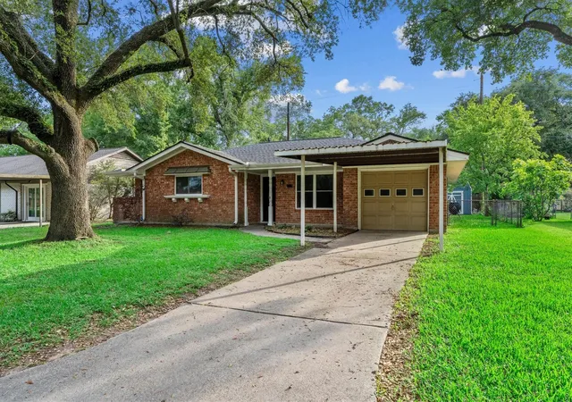 1st image of 703 Barbara St, Tomball, TX 77375 | MLS# 30766053