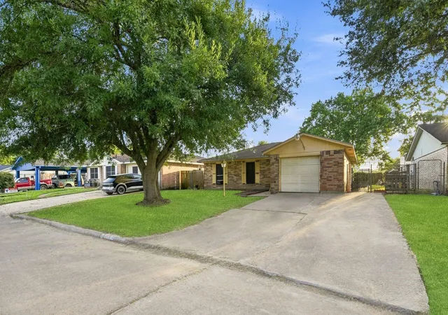 4th image of 12806 Mill Valley Rd, Houston, TX 77048 | MLS# 41000869