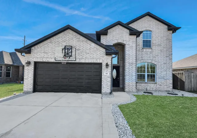 2nd image of 118 Schaeffer St, Mont Belvieu, TX 77523 | MLS# 62720831